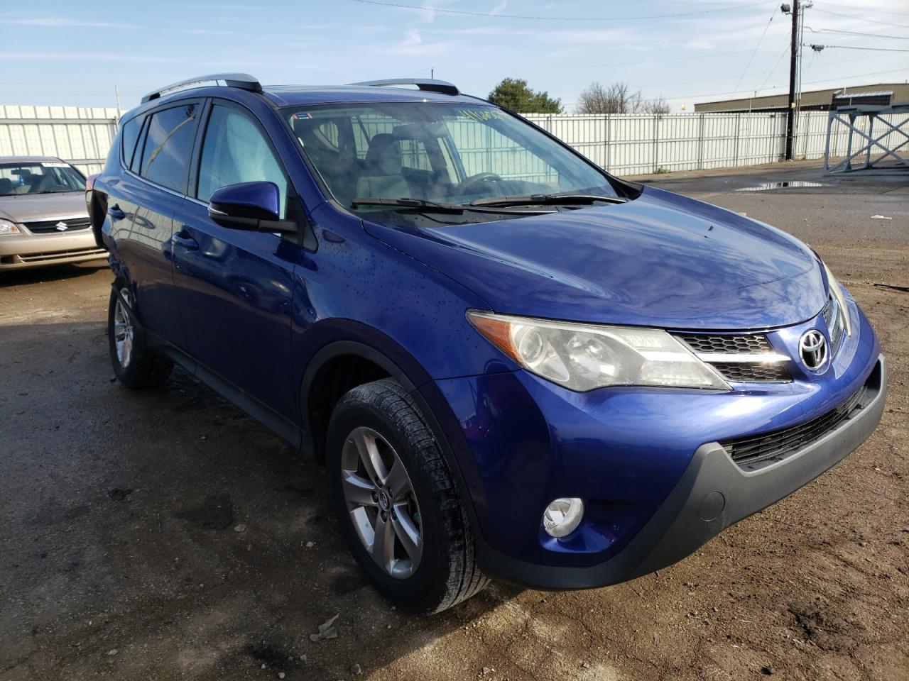 TOYOTA RAV4 XLE 2015 with VIN 2T3RFREV3FW229808 - Photo from auction
