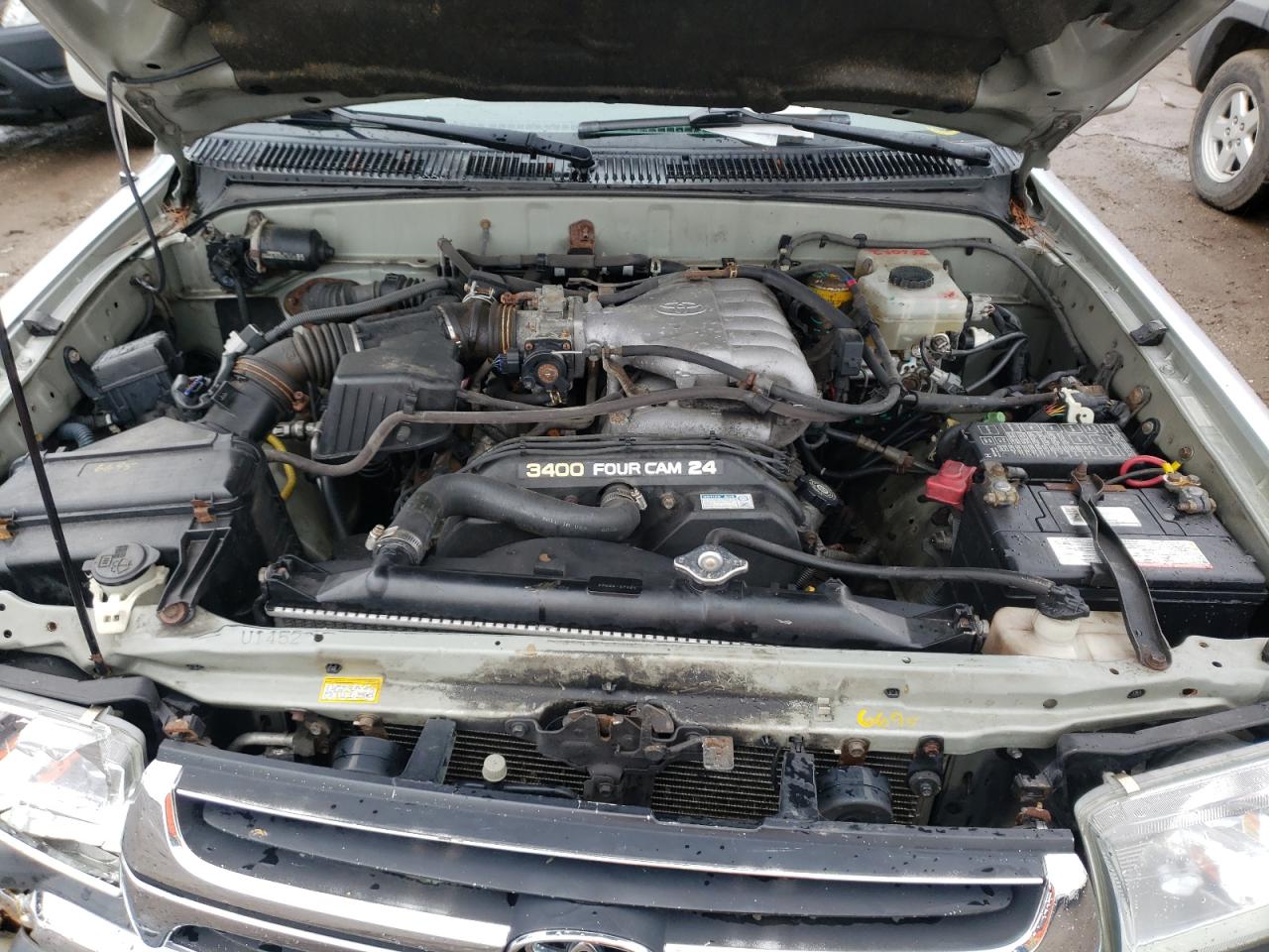 Photo 7 from auction – 2002 TOYOTA 4RUNNER SR with VIN JT3HN86R420372599