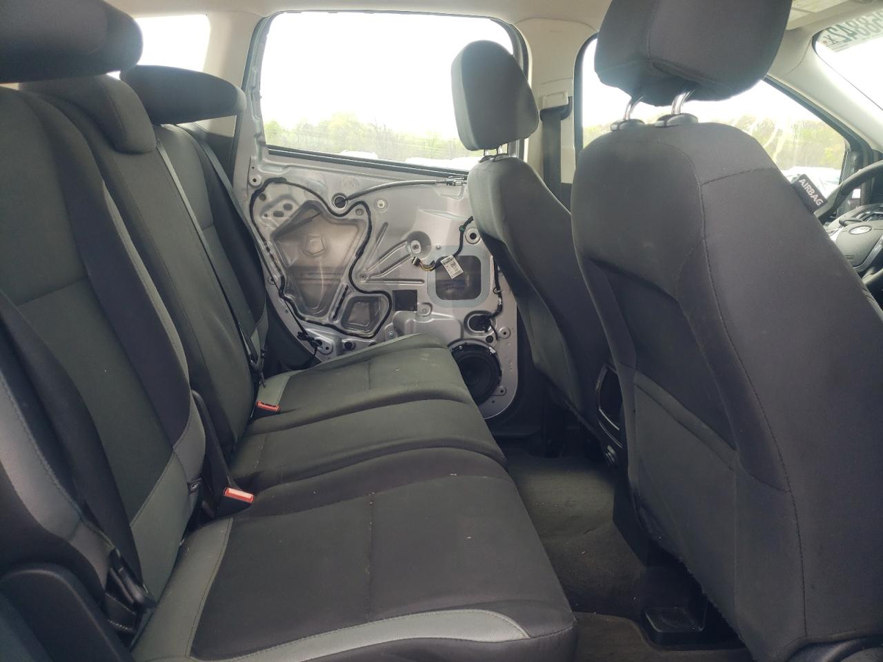 Photo 6 from auction – 2015 FORD ESCAPE S with VIN 1FMCU0F77FUB55938