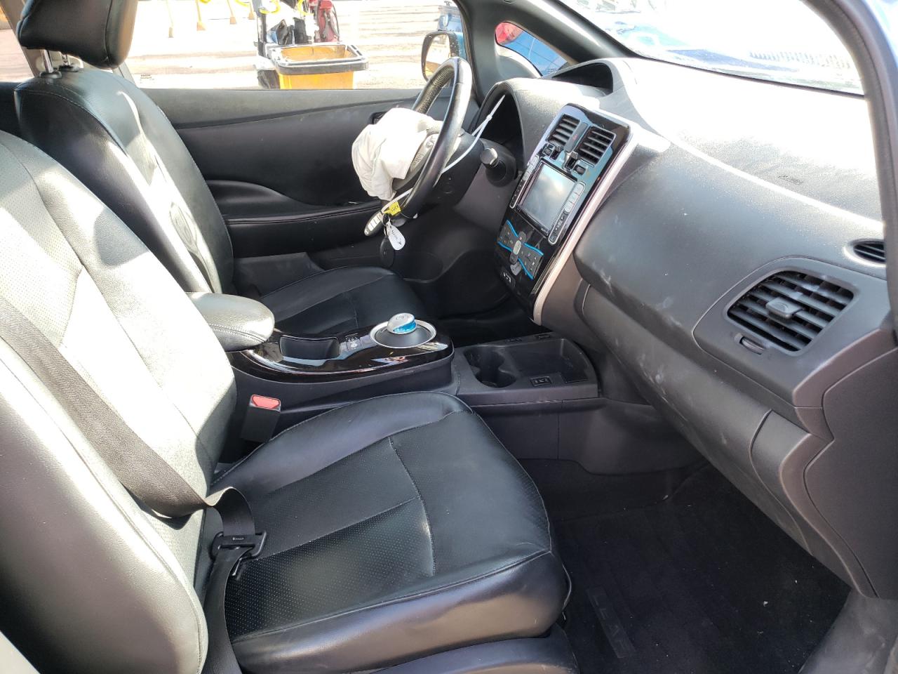 Photo 5 from auction – 2013 NISSAN LEAF S with VIN 1N4AZ0CP3DC406450