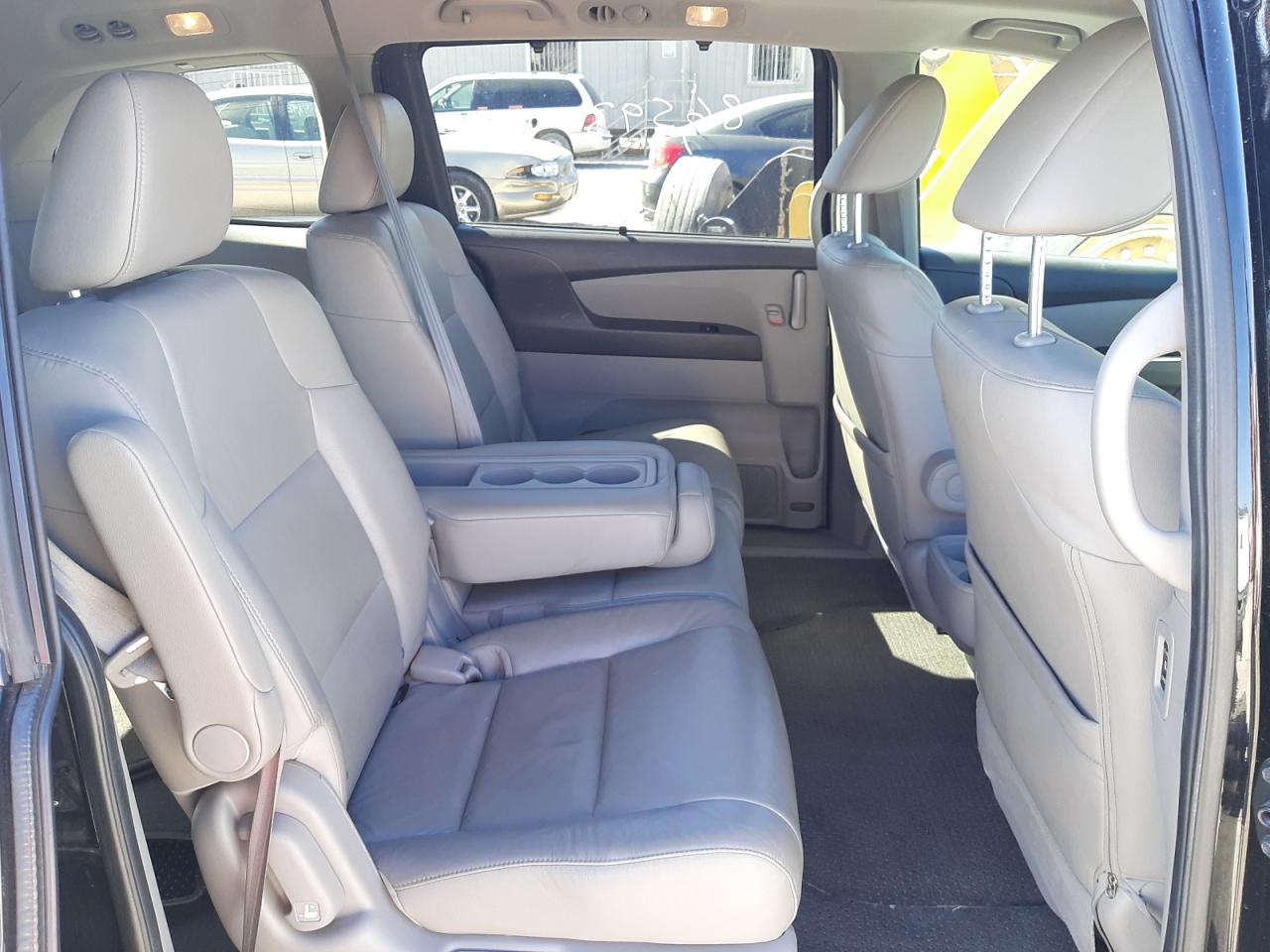 Photo 6 from auction – 2011 HONDA ODYSSEY EX with VIN 5FNRL5H69BB085882