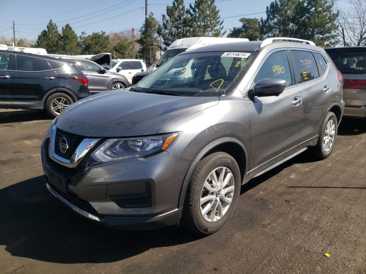Photo 2 from auction – 2018 NISSAN ROGUE S with VIN KNMAT2MV0JP523315