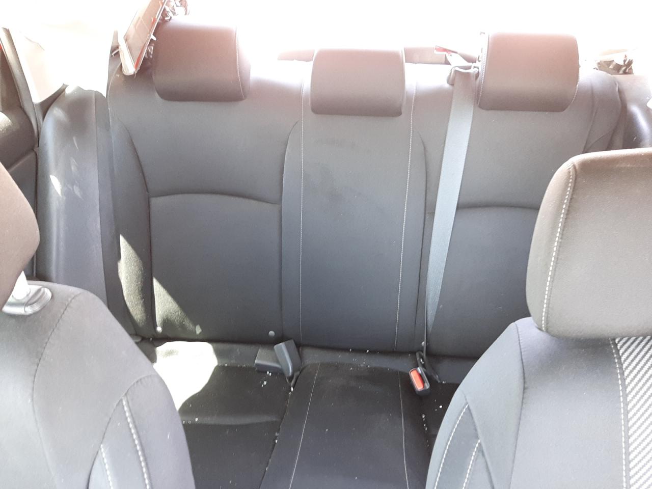Photo 6 from auction – 2018 HONDA CIVIC LX with VIN 2HGFC2F50JH503252