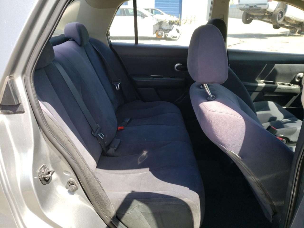 Photo 6 from auction – 2008 NISSAN VERSA S with VIN 3N1BC11E78L394811