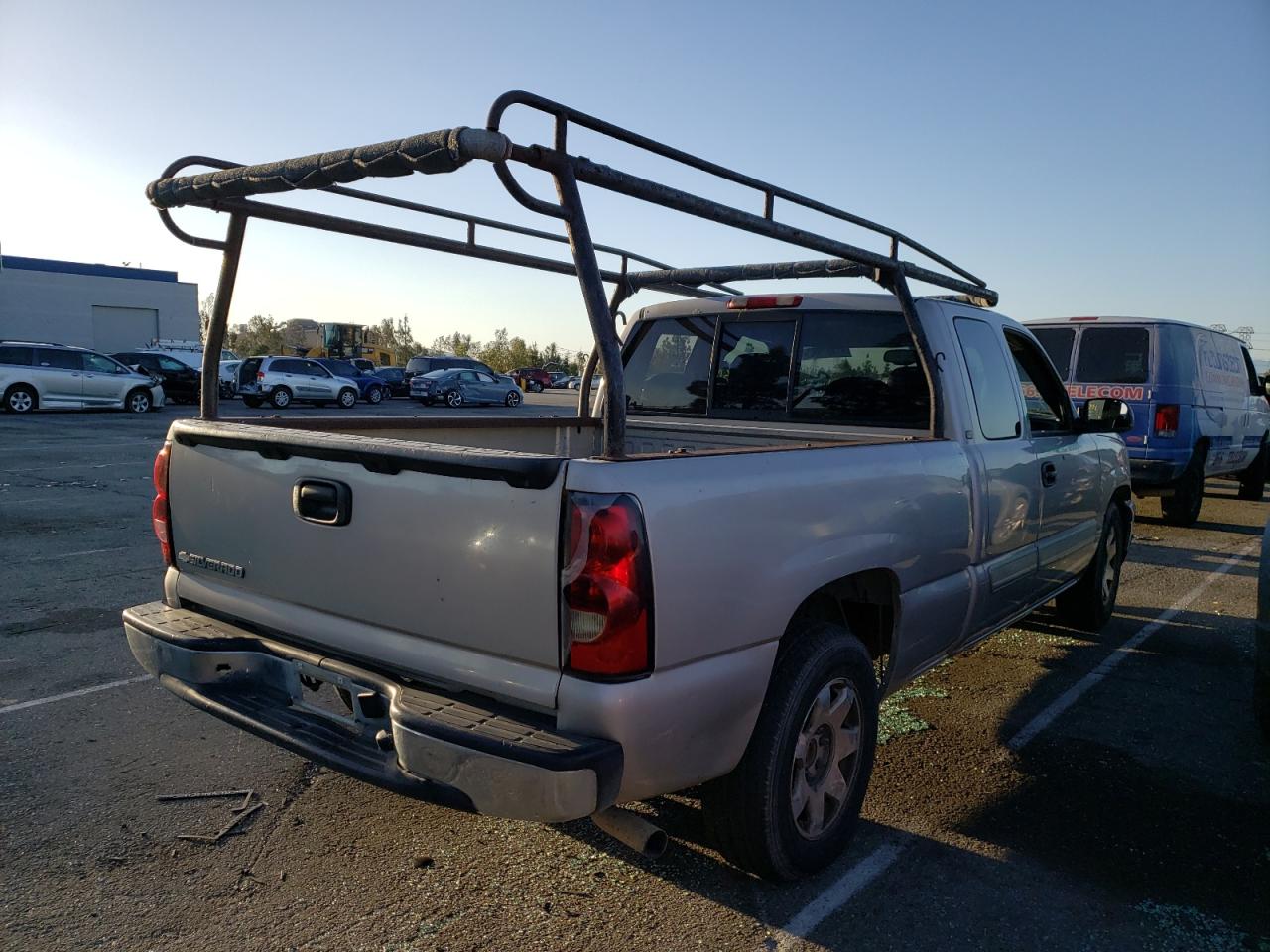 Photo 4 from auction – 2006 CHEVROLET SILVERADO with VIN 1GCEC19V56Z169517