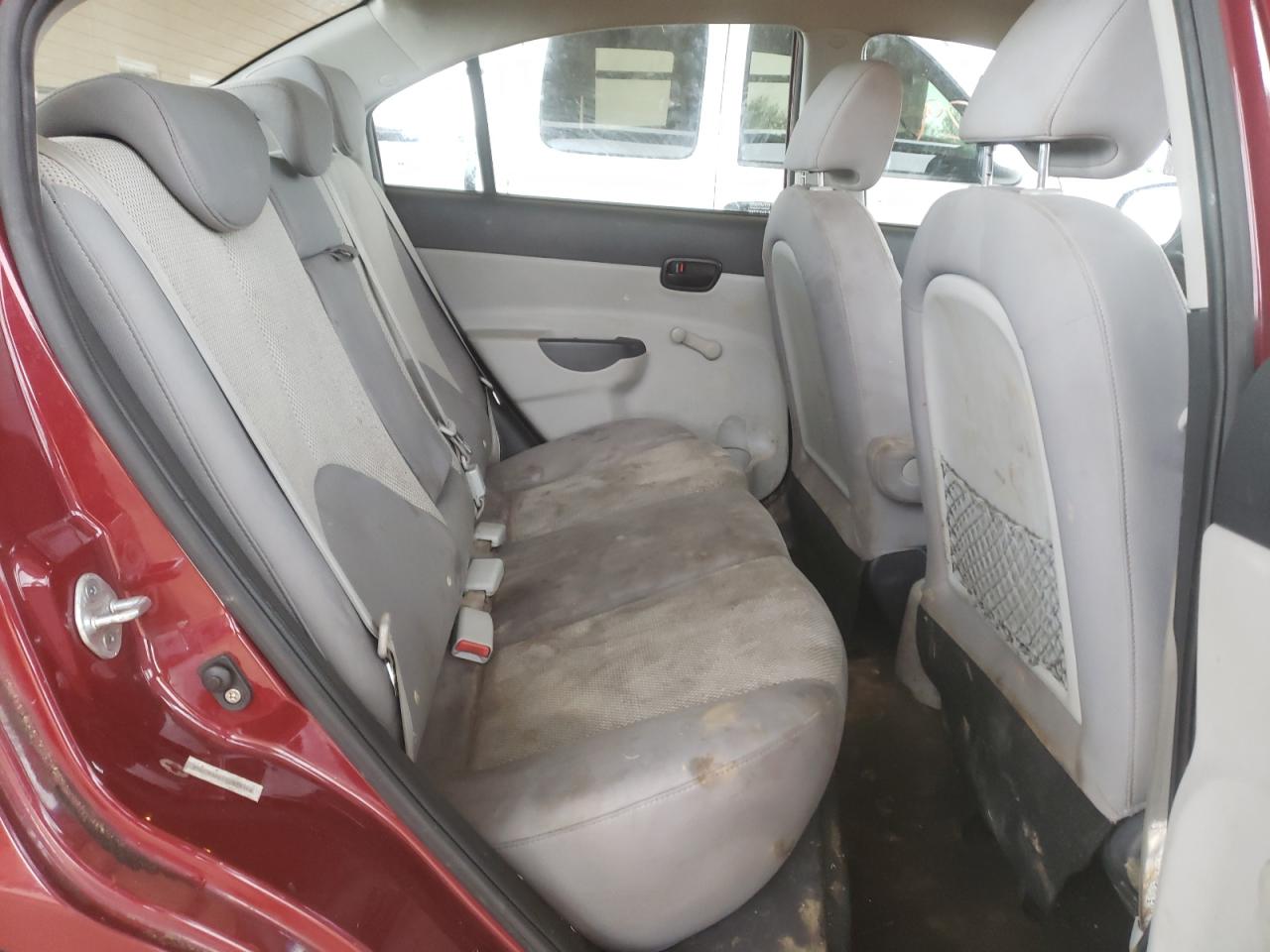Photo 6 from auction – 2010 HYUNDAI ACCENT GLS with VIN KMHCN4AC2AU476464