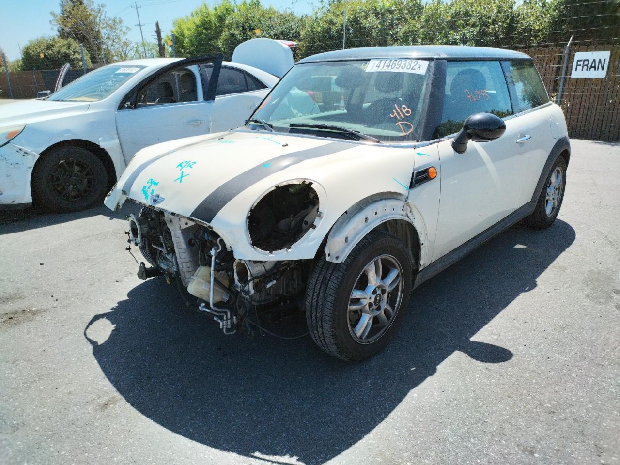 Photo 2 from auction – 2013 MINI COOPER with VIN WMWSU3C52DT677705