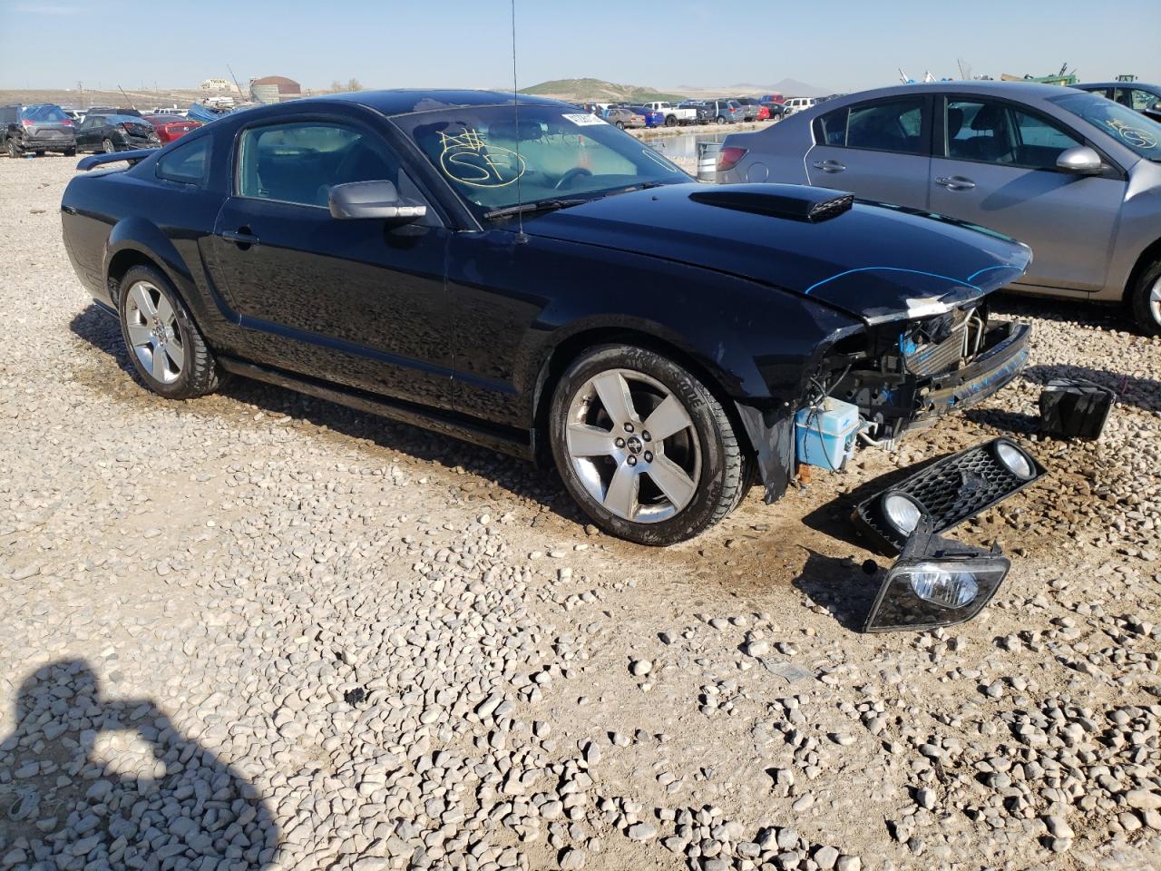 FORD MUSTANG GT 2007 with VIN 1ZVHT82H075281173 - Photo from auction