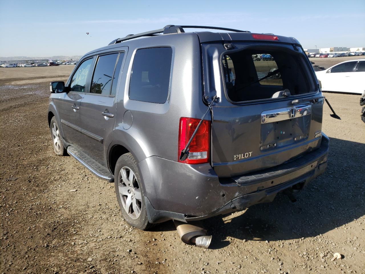 Photo 3 from auction – 2012 HONDA PILOT TOUR with VIN 5FNYF4H91CB077865