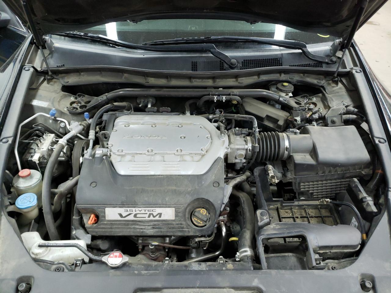Photo 7 from auction – 2012 HONDA ACCORD EXL with VIN 1HGCS2B89CA011021
