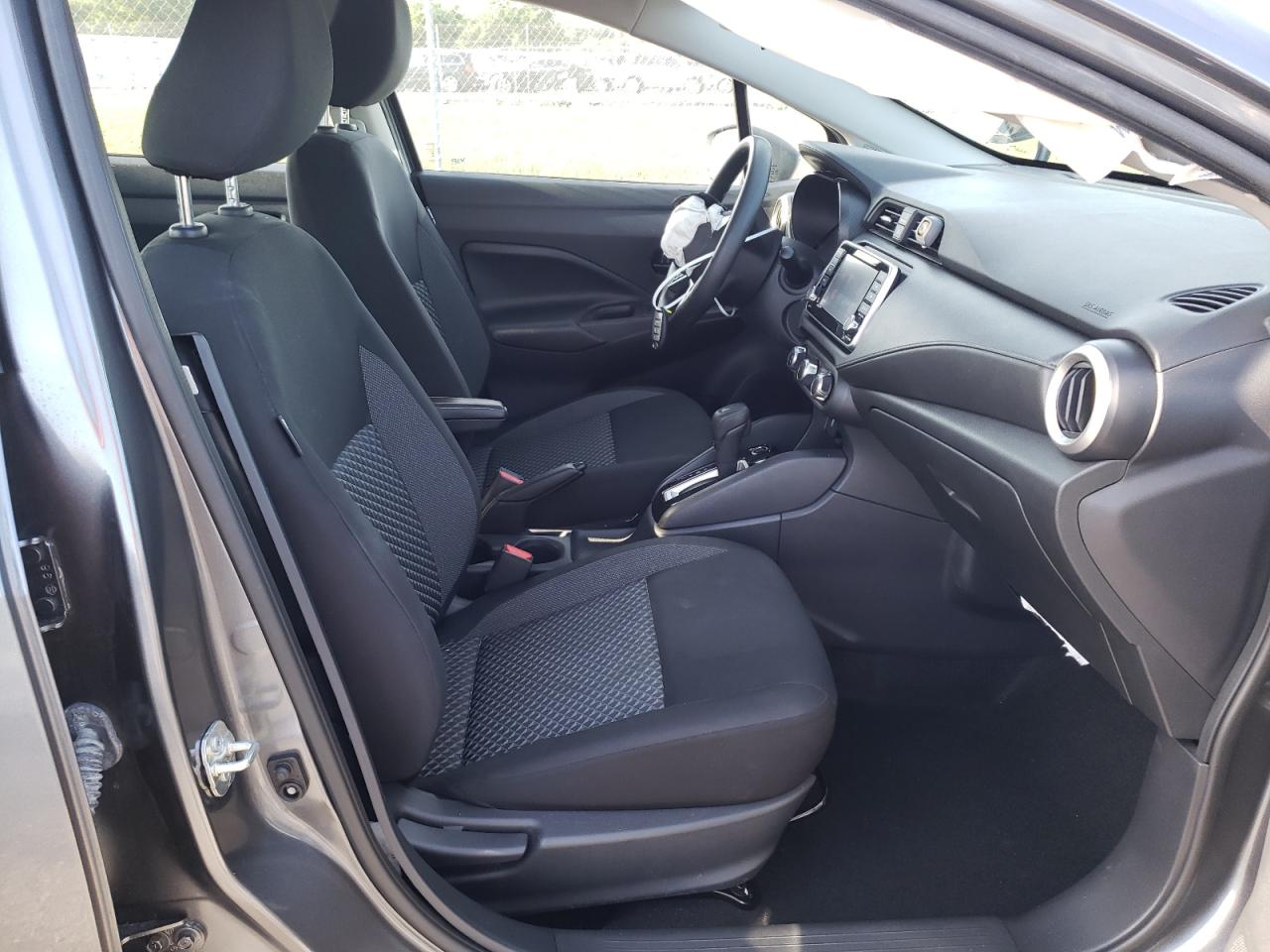 Photo 5 from auction – 2020 NISSAN VERSA S with VIN 3N1CN8DVXLL801354