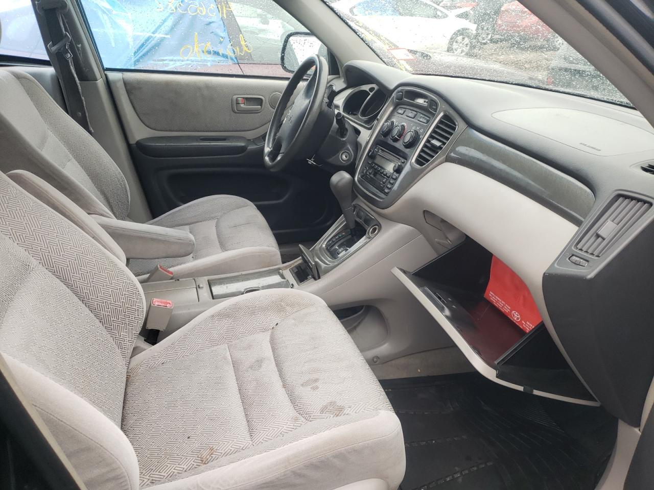 Photo 5 from auction – 2003 TOYOTA HIGHLANDER with VIN JTEGF21A930114577