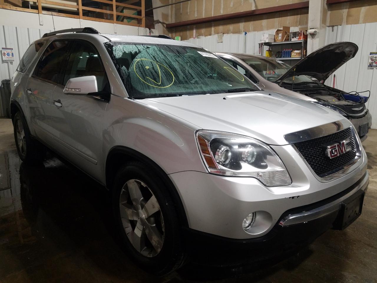 GMC ACADIA SLT 2011 with VIN 1GKKVRED5BJ358870 - Photo from auction