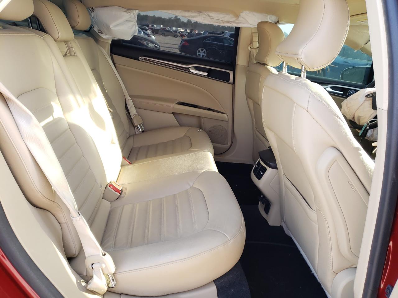 Photo 6 from auction – 2015 FORD FUSION SE with VIN 3FA6P0LU9FR304303