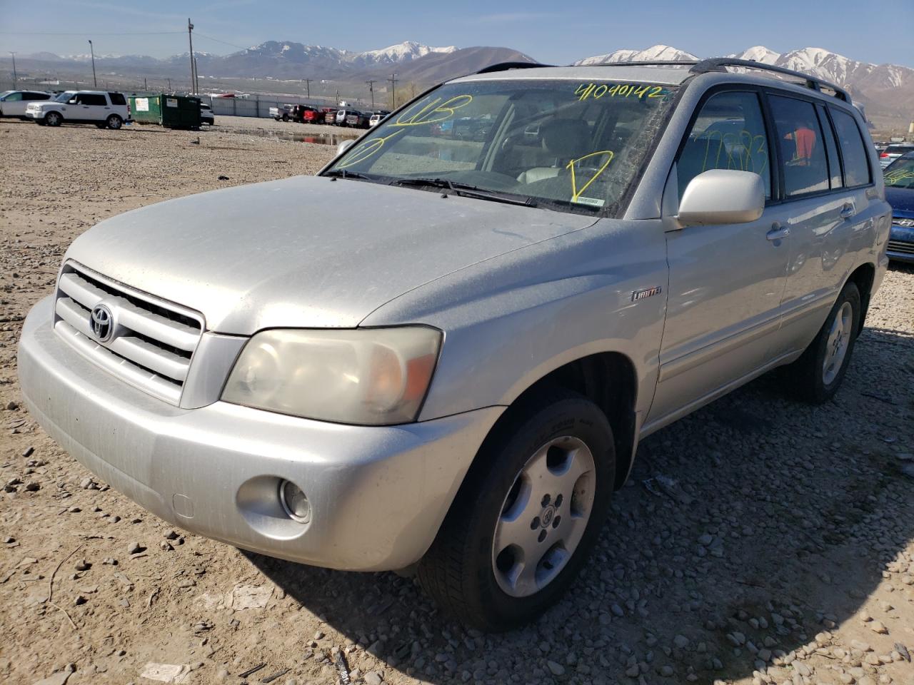 Photo 2 from auction – 2004 TOYOTA HIGHLANDER with VIN JTEEP21A240017095