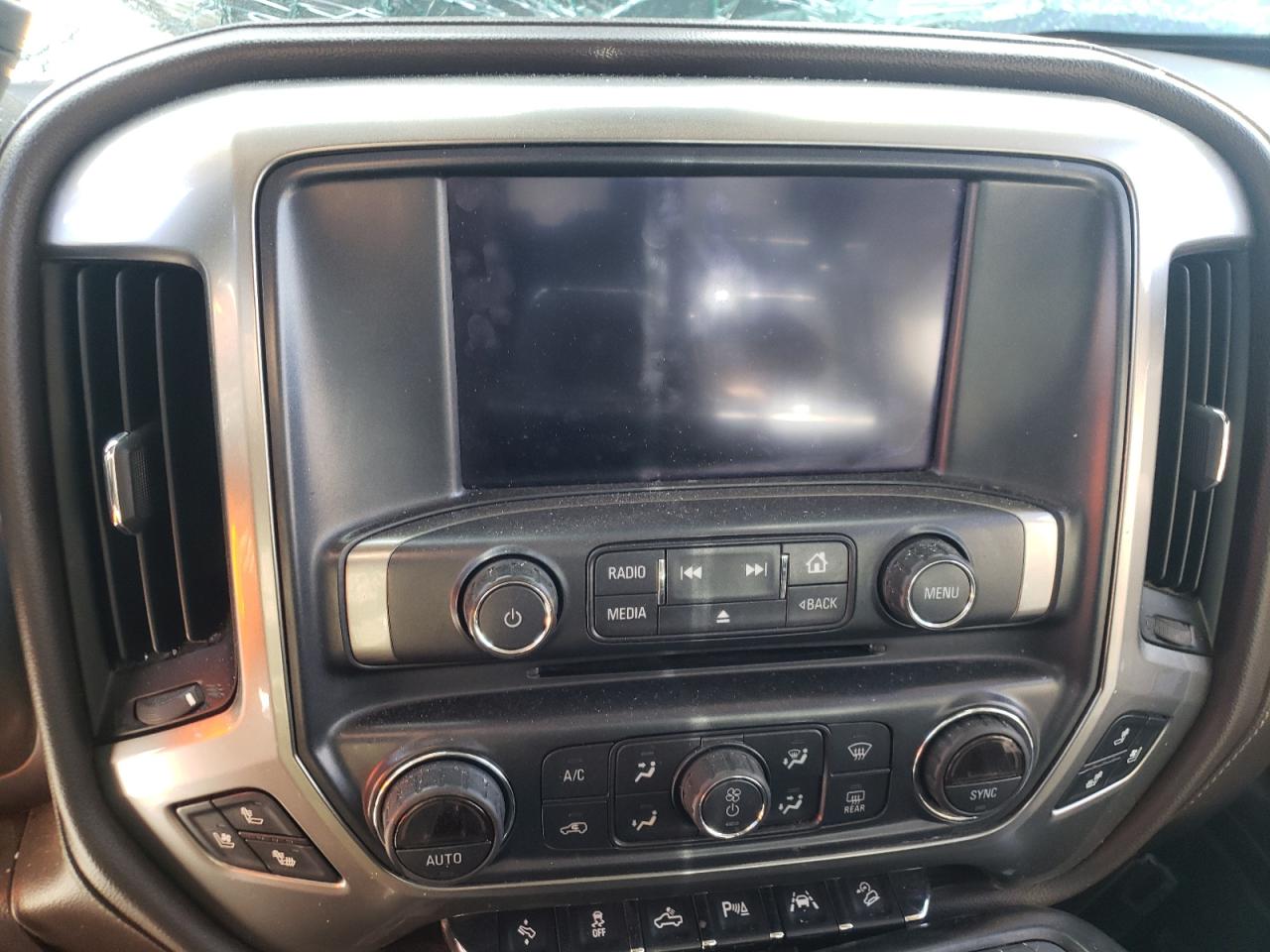 Photo 9 from auction – 2018 CHEVROLET SILVERADO with VIN 3GCUKSEC6JG329261