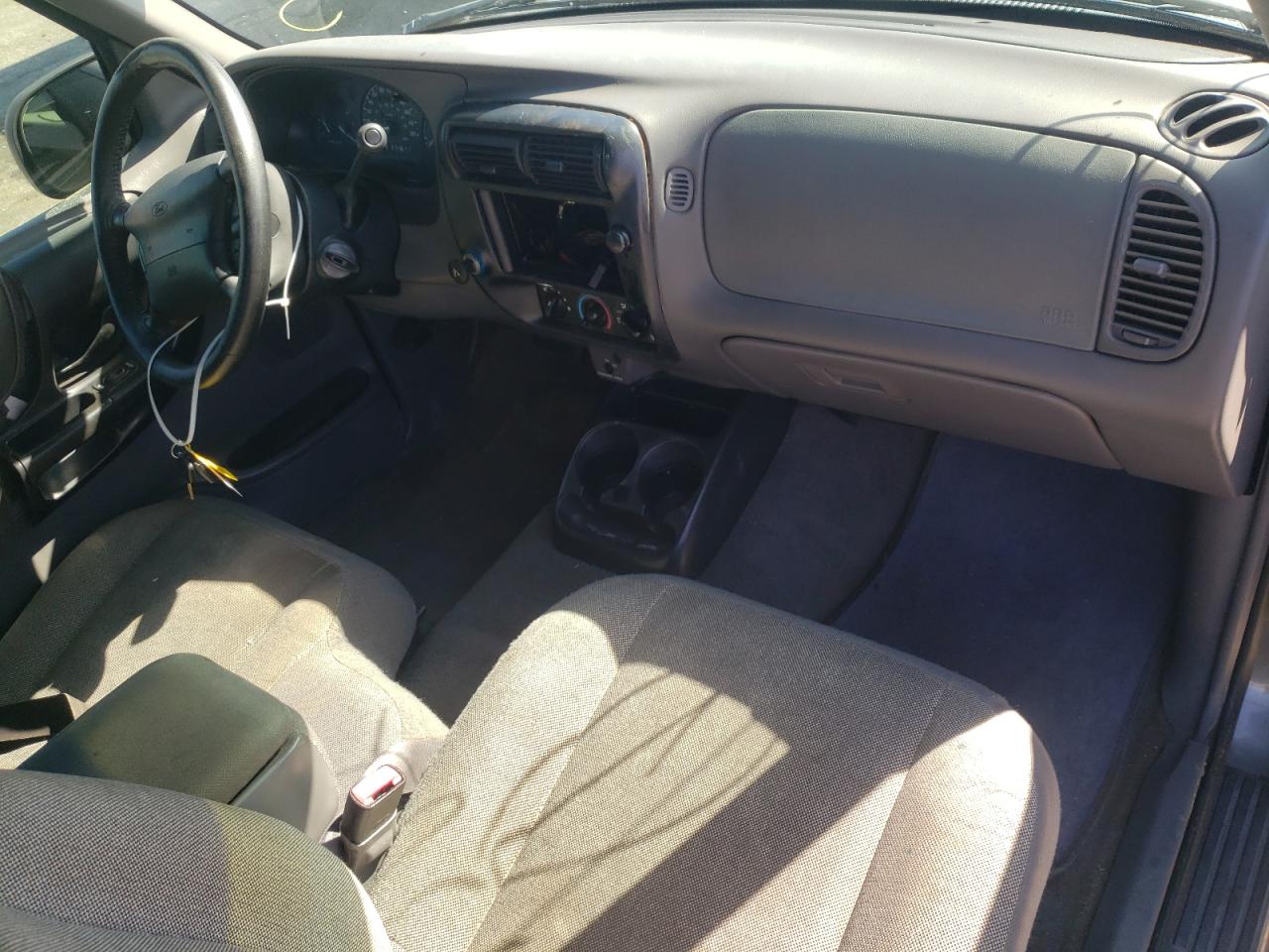 Photo 9 from auction – 2000 FORD RANGER SUP with VIN 1FTYR14V2YTA07742