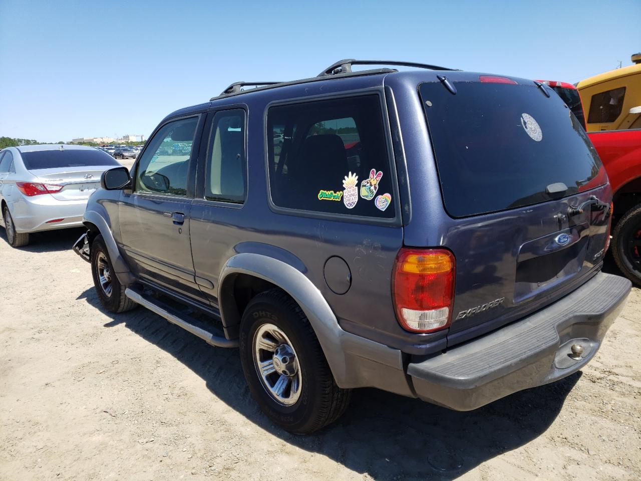 Photo 3 from auction – 1999 FORD EXPLORER with VIN 1FMYU22E8XUA46864