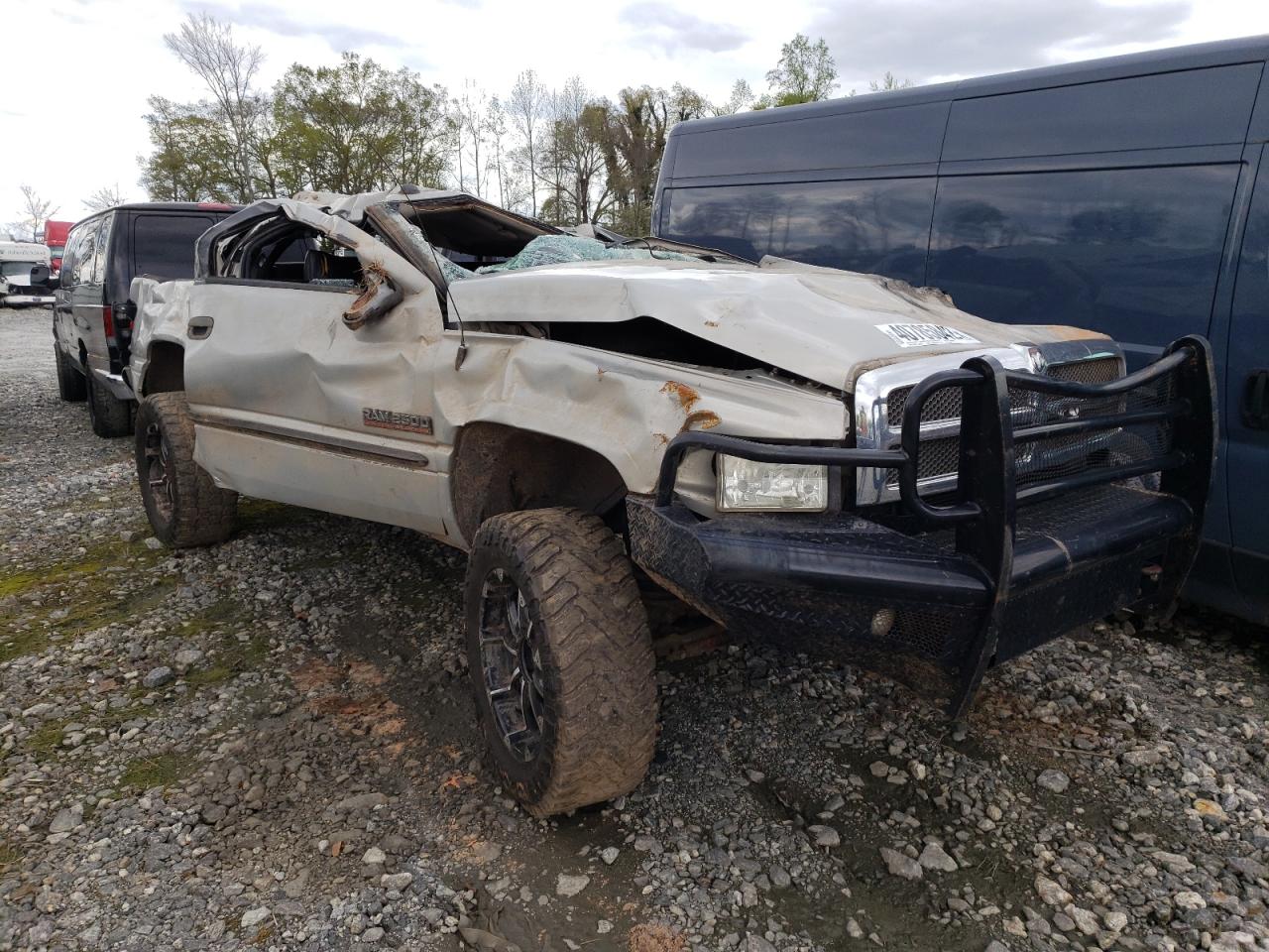 DODGE RAM 2500 2001 with VIN 3B7KF23641G218541 - Photo from auction