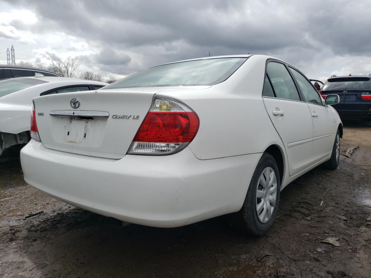 Photo 4 from auction – 2005 TOYOTA CAMRY LE with VIN 4T1BE32K05U598483