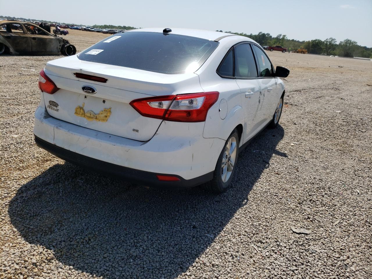 Photo 4 from auction – 2014 FORD FOCUS SE with VIN 1FADP3F22EL225801
