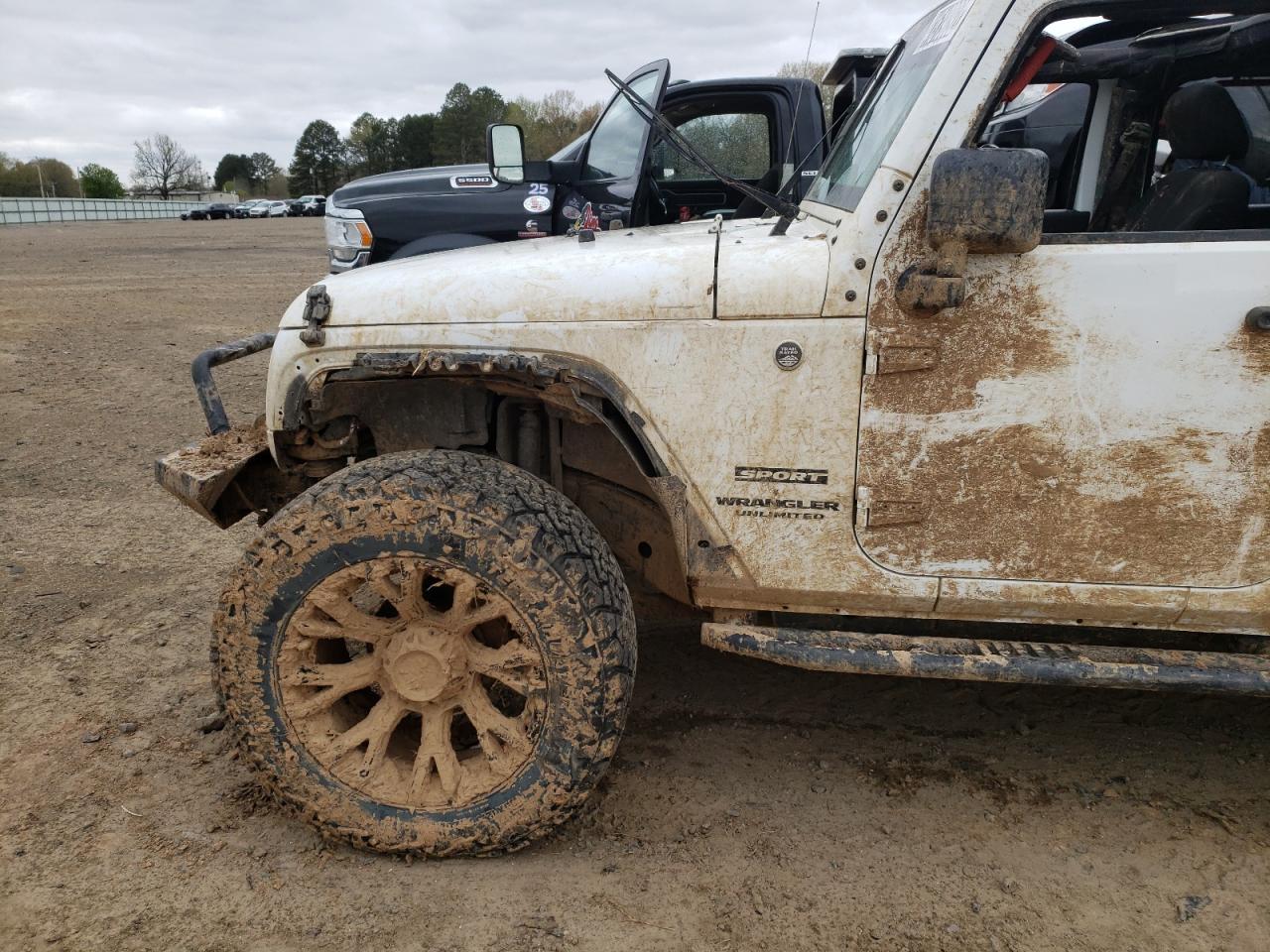 Photo 9 from auction – 2015 JEEP WRANGLER U with VIN 1C4BJWDG1FL726621