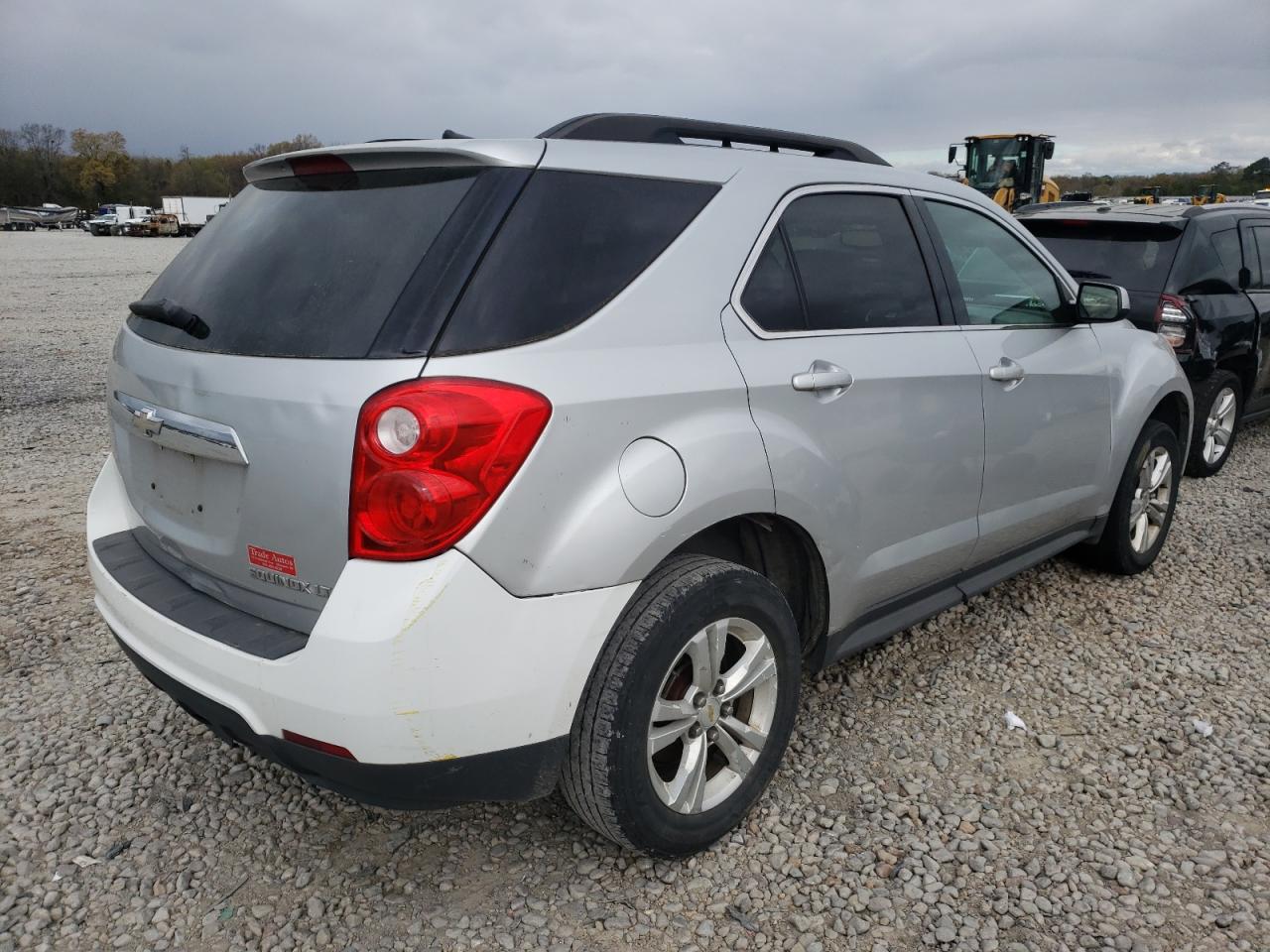 Photo 4 from auction – 2011 CHEVROLET EQUINOX LT with VIN 2CNALDEC4B6441447