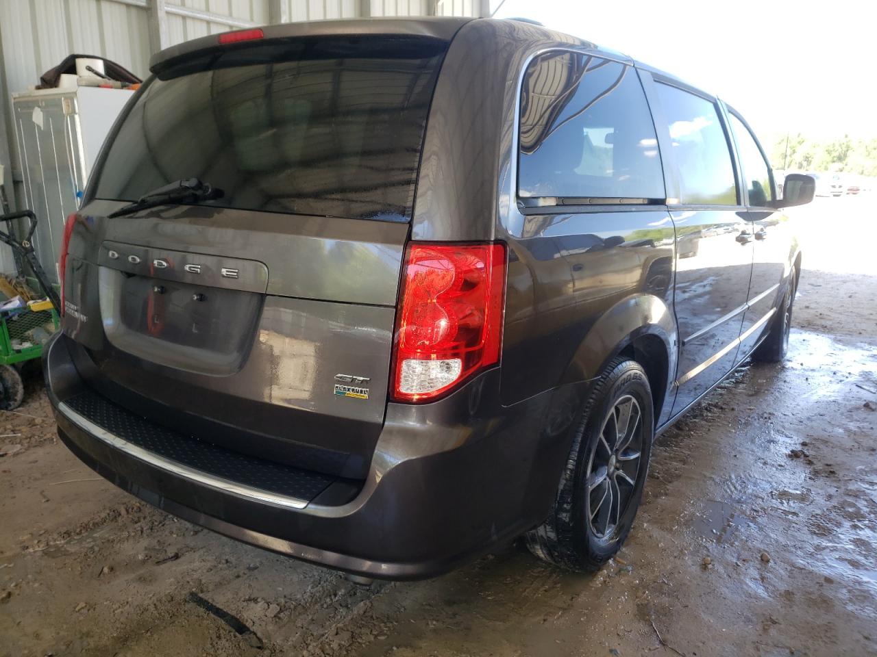 Photo 4 from auction – 2017 DODGE GRAND CARA with VIN 2C4RDGEG6HR673810