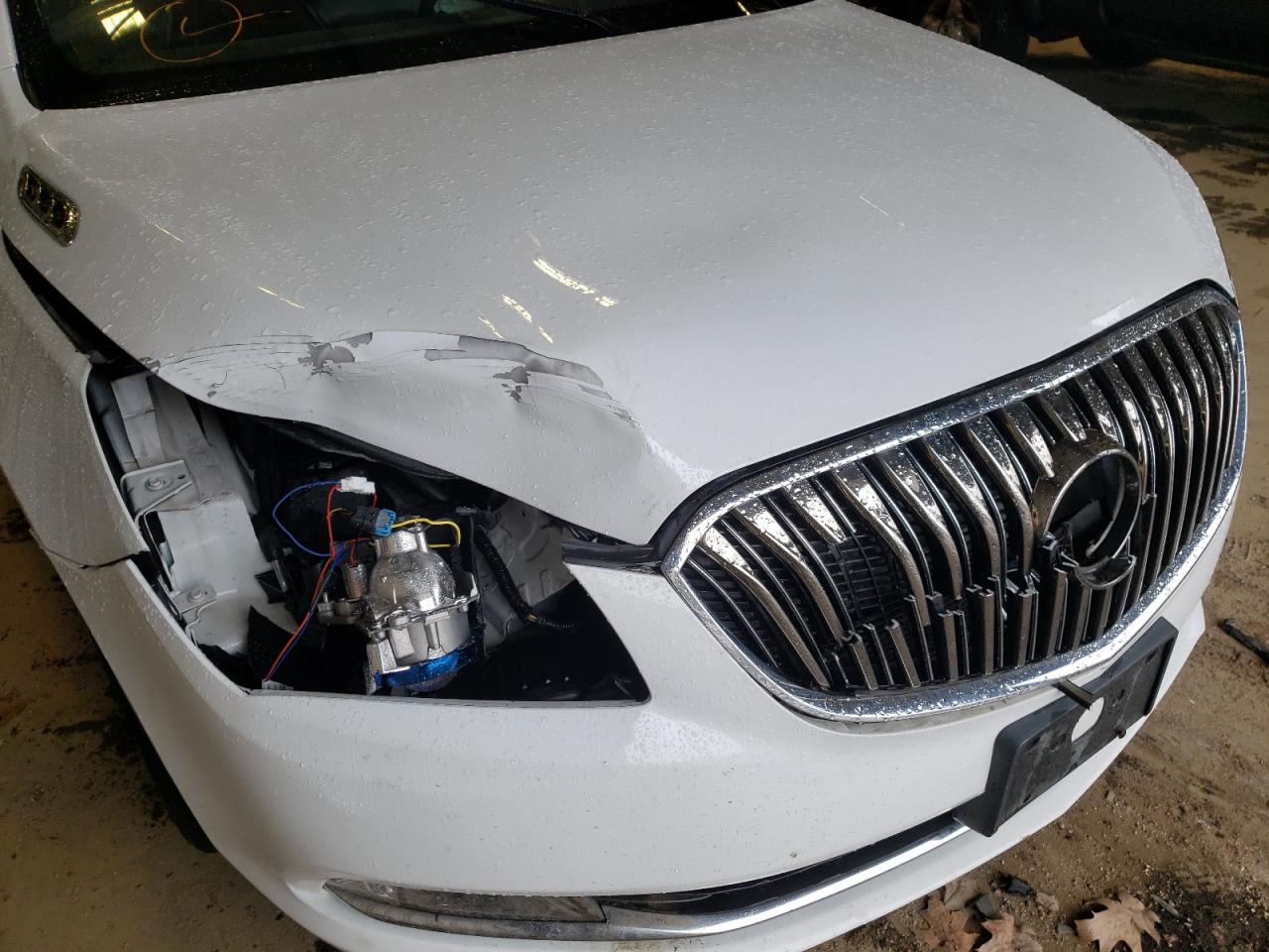Photo 9 from auction – 2015 BUICK LACROSSE with VIN 1G4GC5G39FF140651
