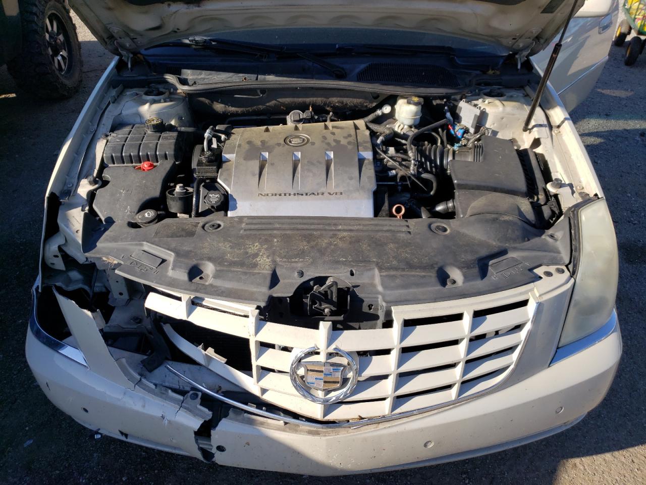 Photo 7 from auction – 2011 CADILLAC DTS PREMIU with VIN 1G6KH5E6XBU128367