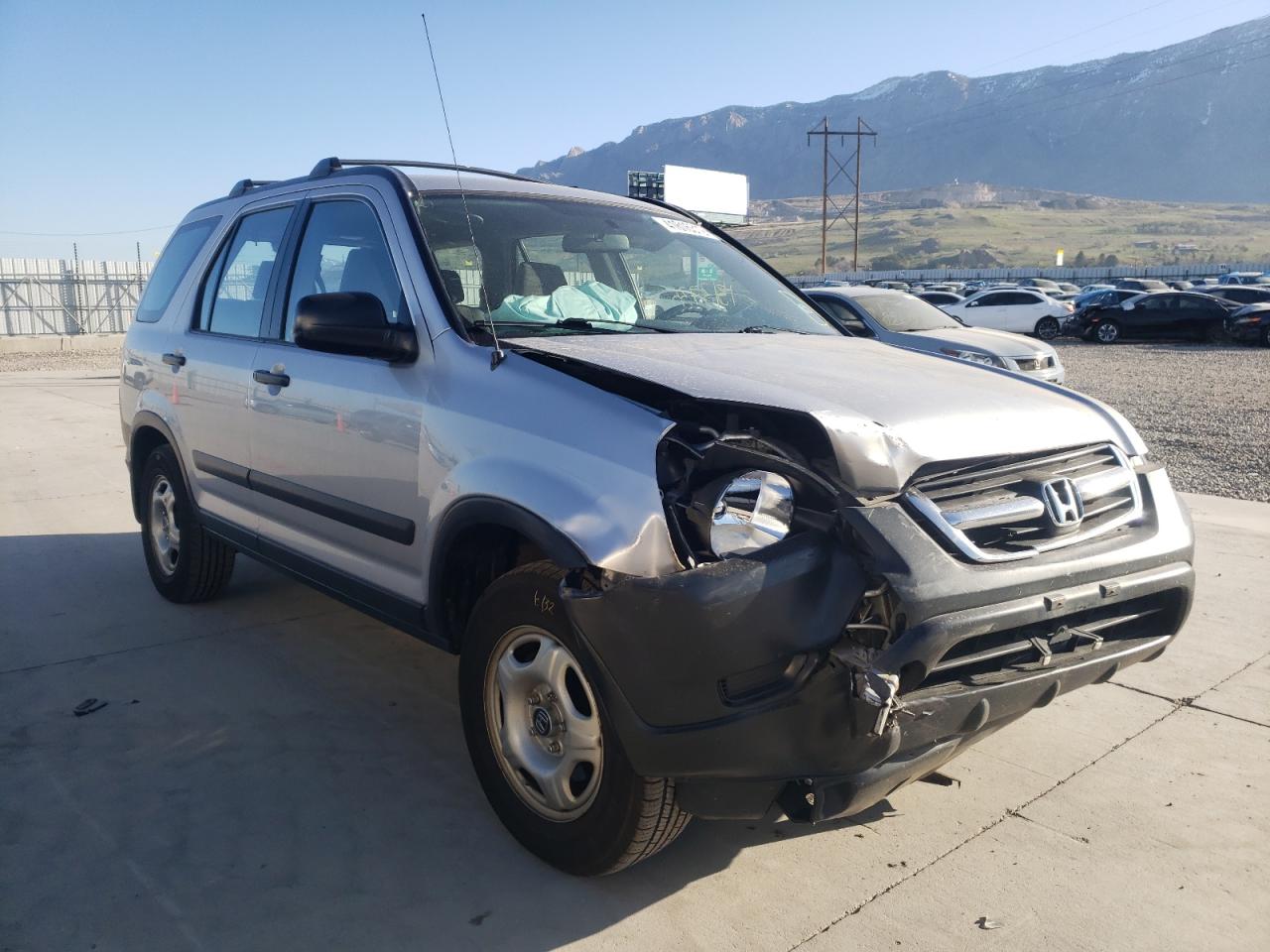 HONDA CR-V LX 2004 with VIN JHLRD68424C001647 - Photo from auction