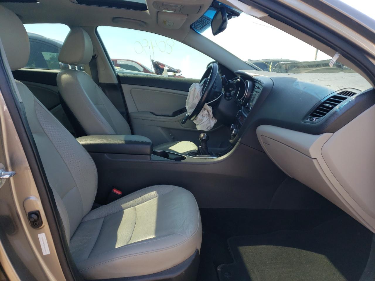 Photo 5 from auction – 2015 KIA OPTIMA EX with VIN 5XXGN4A75FG460460