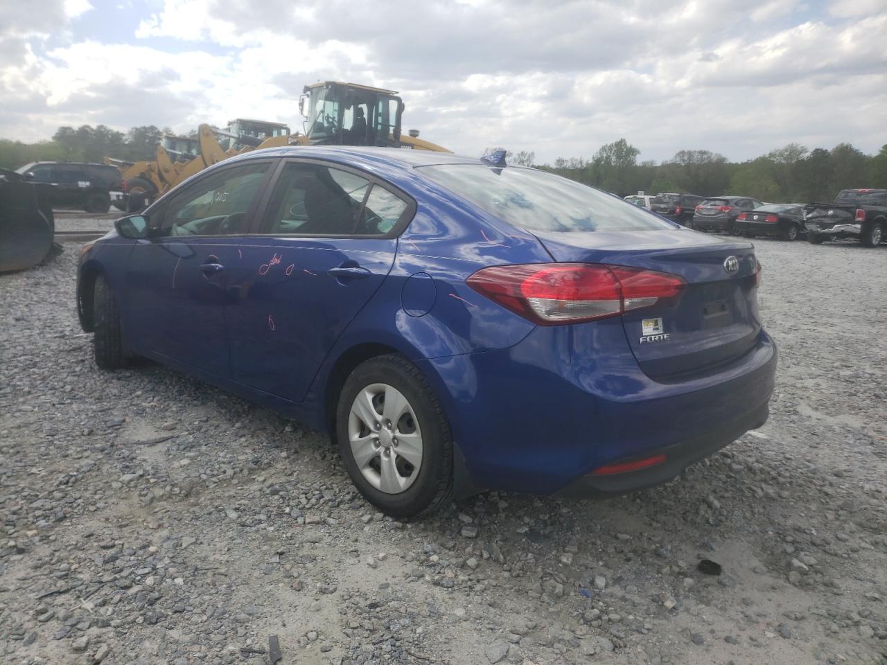Photo 3 from auction – 2017 KIA FORTE LX with VIN 3KPFK4A78HE114158
