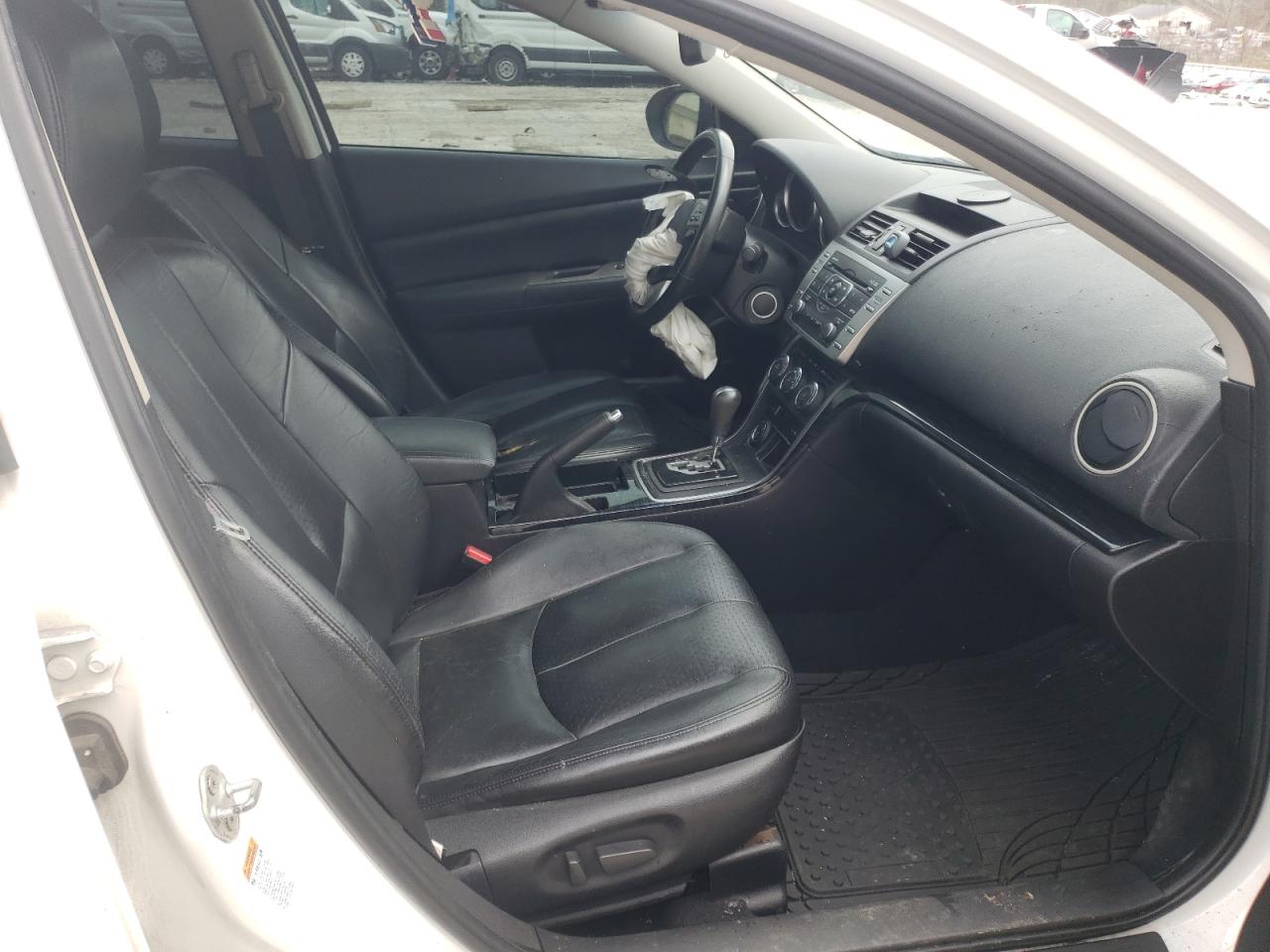 Photo 5 from auction – 2009 MAZDA 6 S with VIN 1YVHP82B195M21439