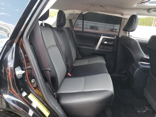 Photo 6 from auction – 2018 TOYOTA 4RUNNER SR with VIN JTEBU5JR2J5559640