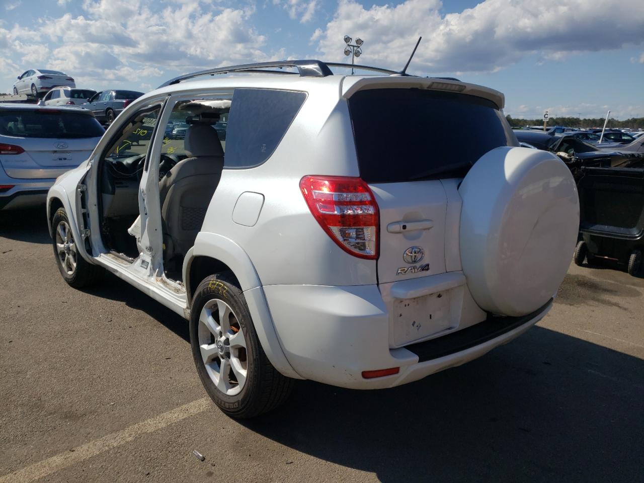 Photo 3 from auction – 2009 TOYOTA RAV4 LIMIT with VIN JTMBF31V995012389