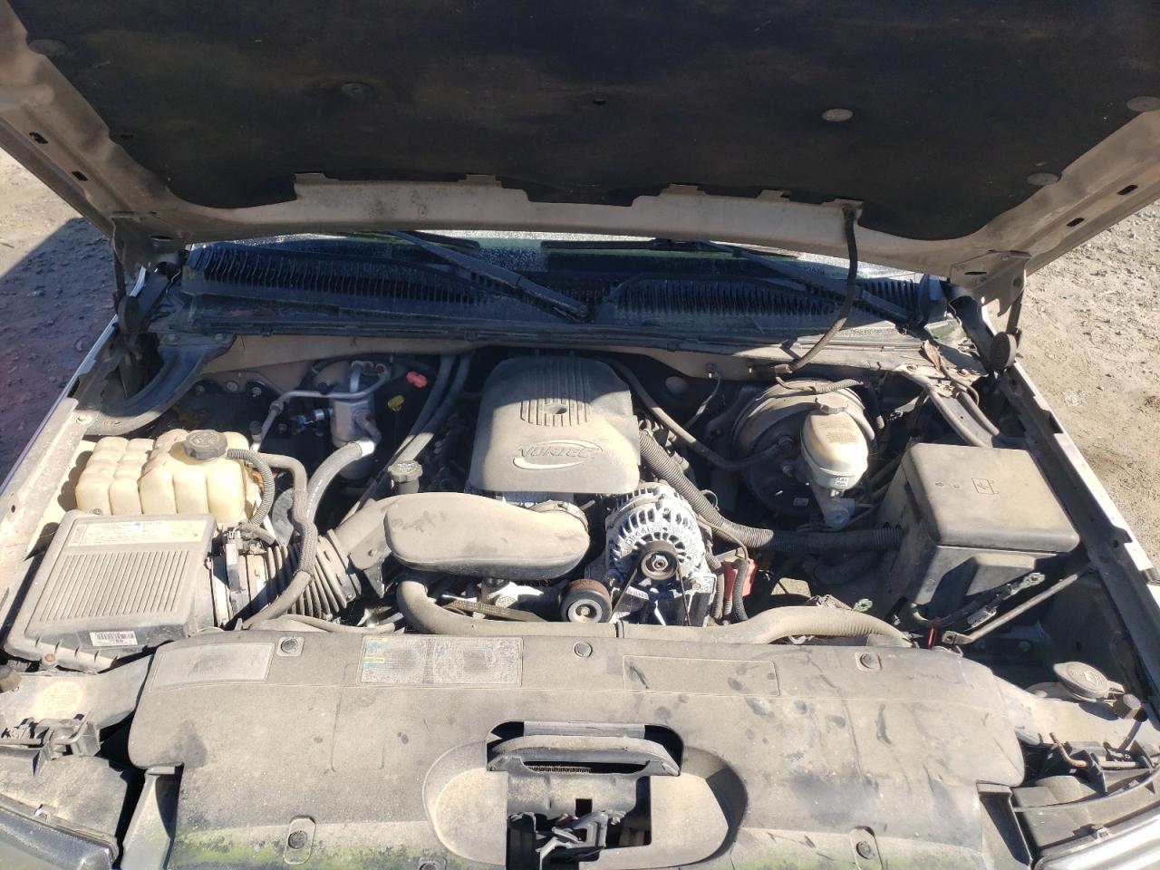 Photo 7 from auction – 2005 CHEVROLET SILVERADO with VIN 2GCEC19T051266386