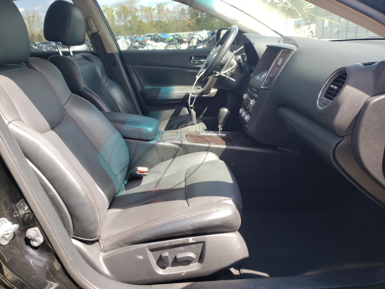 Photo 5 from auction – 2012 NISSAN MAXIMA S with VIN 1N4AA5AP2CC826738