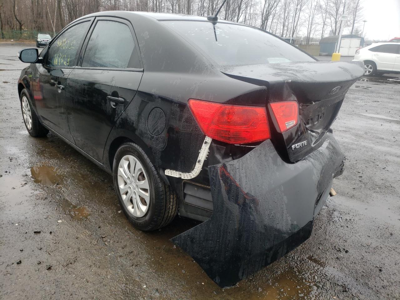Foto 3 de la subasta – 2010 KIA FORTE EX con VIN KNAFU4A29A5097013