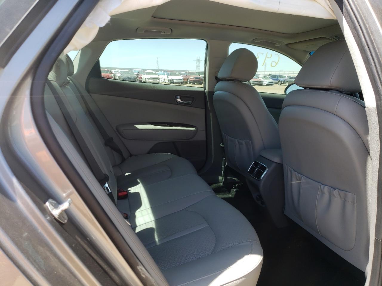 Photo 6 from auction – 2018 KIA OPTIMA EX with VIN 5XXGU4L3XJG243038