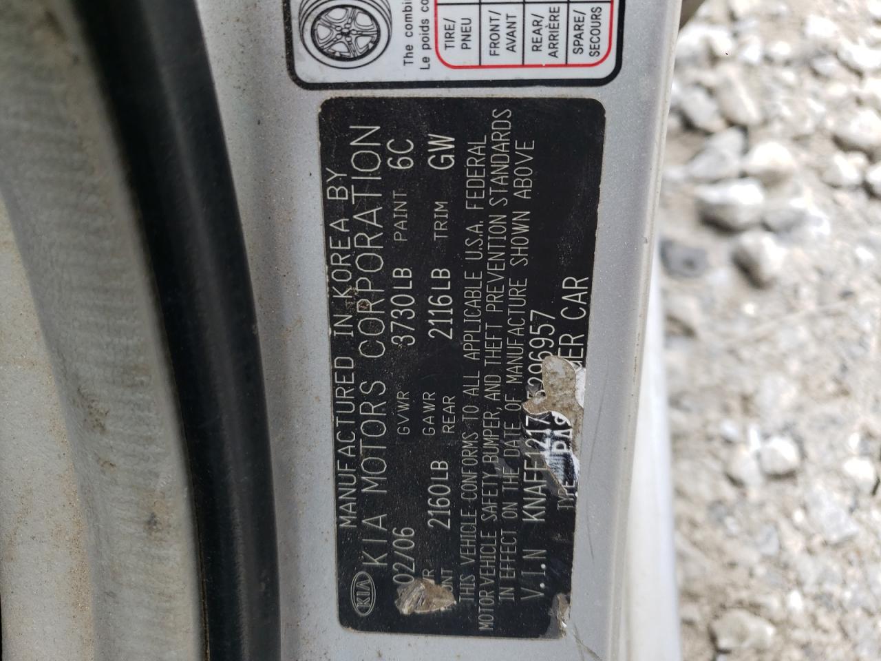 Photo 10 from auction – 2006 KIA SPECTRA LX with VIN KNAFE121765296957