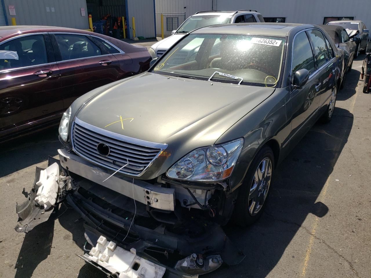 Photo 2 from auction – 2004 LEXUS LS 430 with VIN JTHBN36F440172317