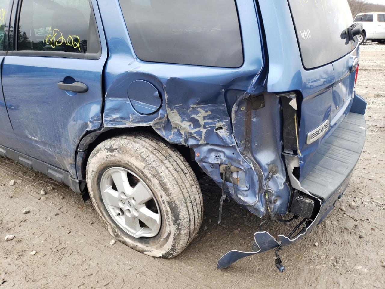 Photo 9 from auction – 2009 FORD ESCAPE XLT with VIN 1FMCU93769KD01691