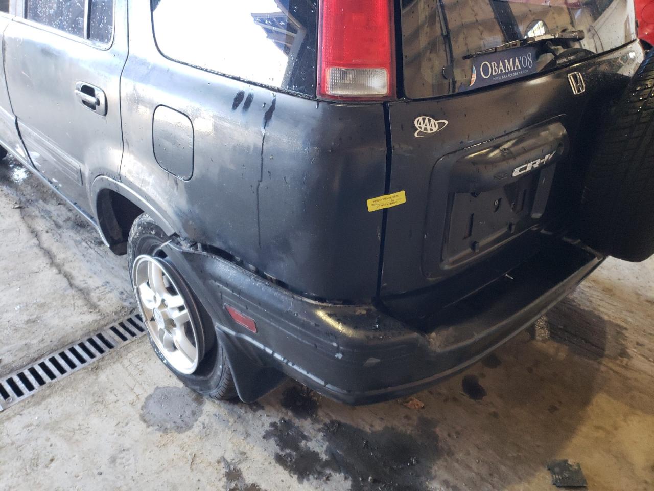 Photo 10 from auction – 1998 HONDA CR-V EX with VIN JHLRD186XWC043345