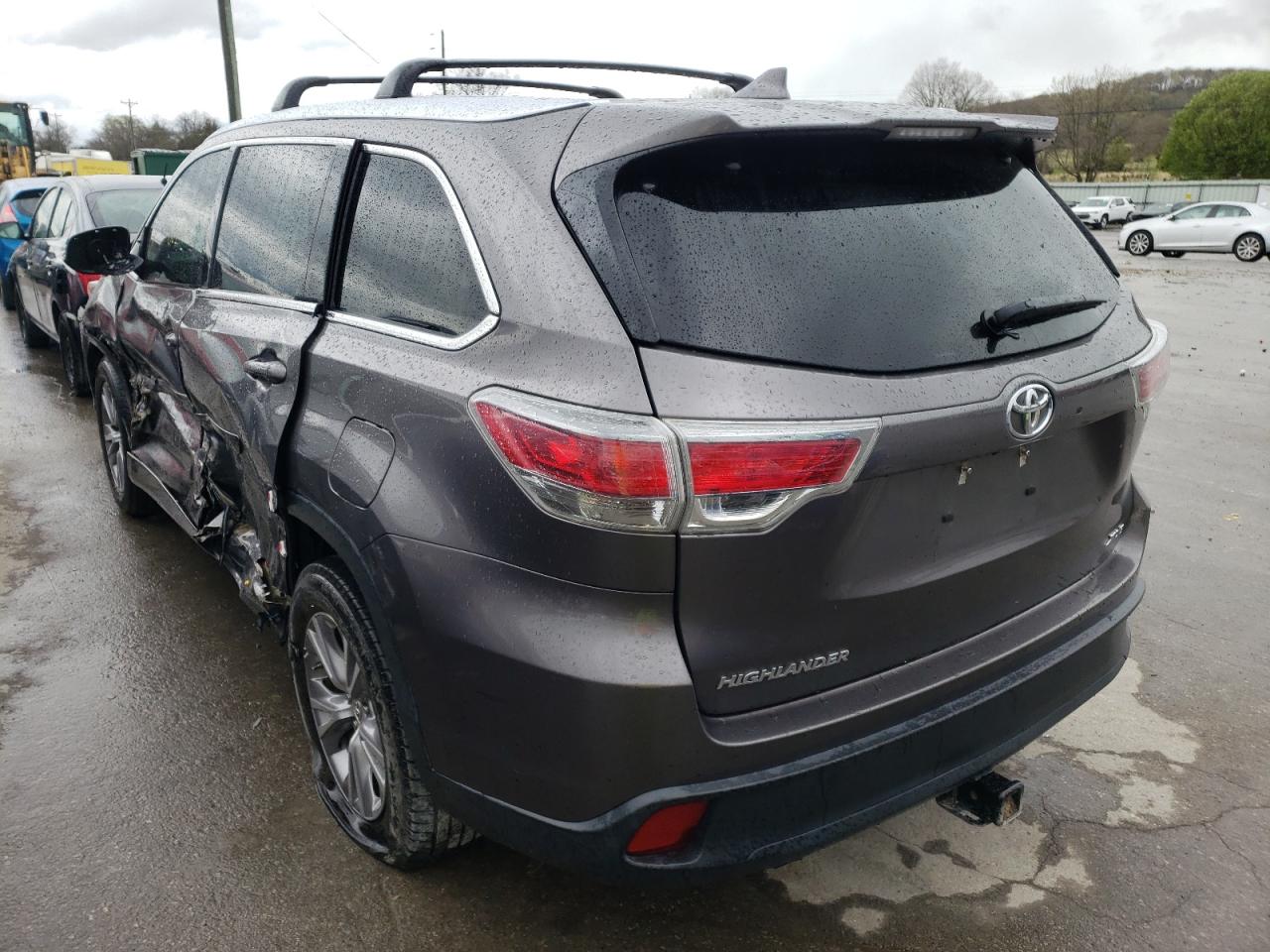 Photo 3 from auction – 2015 TOYOTA HIGHLANDER with VIN 5TDKKRFH7FS067236