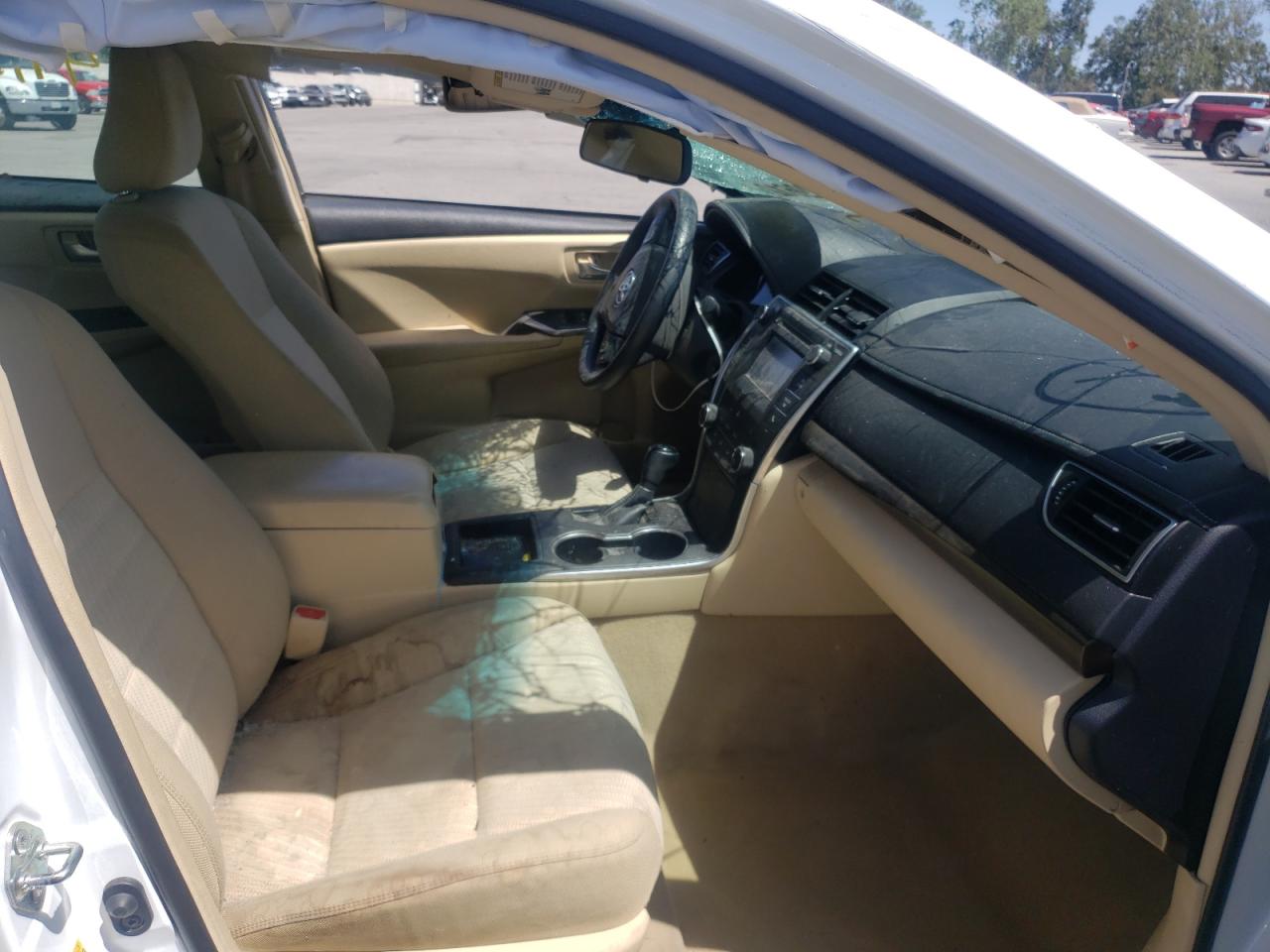 Photo 5 from auction – 2016 TOYOTA CAMRY LE with VIN 4T4BF1FK5GR563801