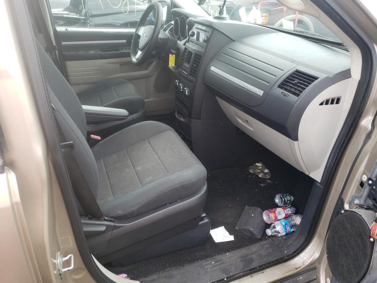 Photo 5 from auction – 2009 DODGE GRAND CARA with VIN 2D8HN44E39R686802