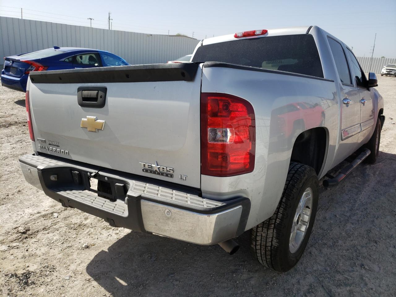 Photo 4 from auction – 2011 CHEVROLET SILVRDO LT with VIN 3GCPCSE06BG345705