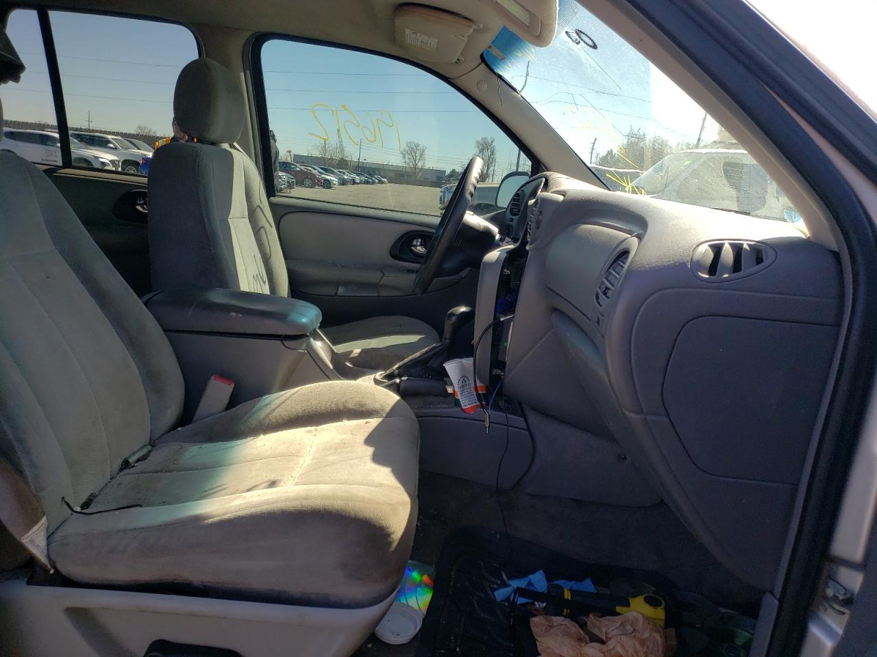 Photo 5 from auction – 2005 CHEVROLET TRAILBLAZE with VIN 1GNDT13S352331363