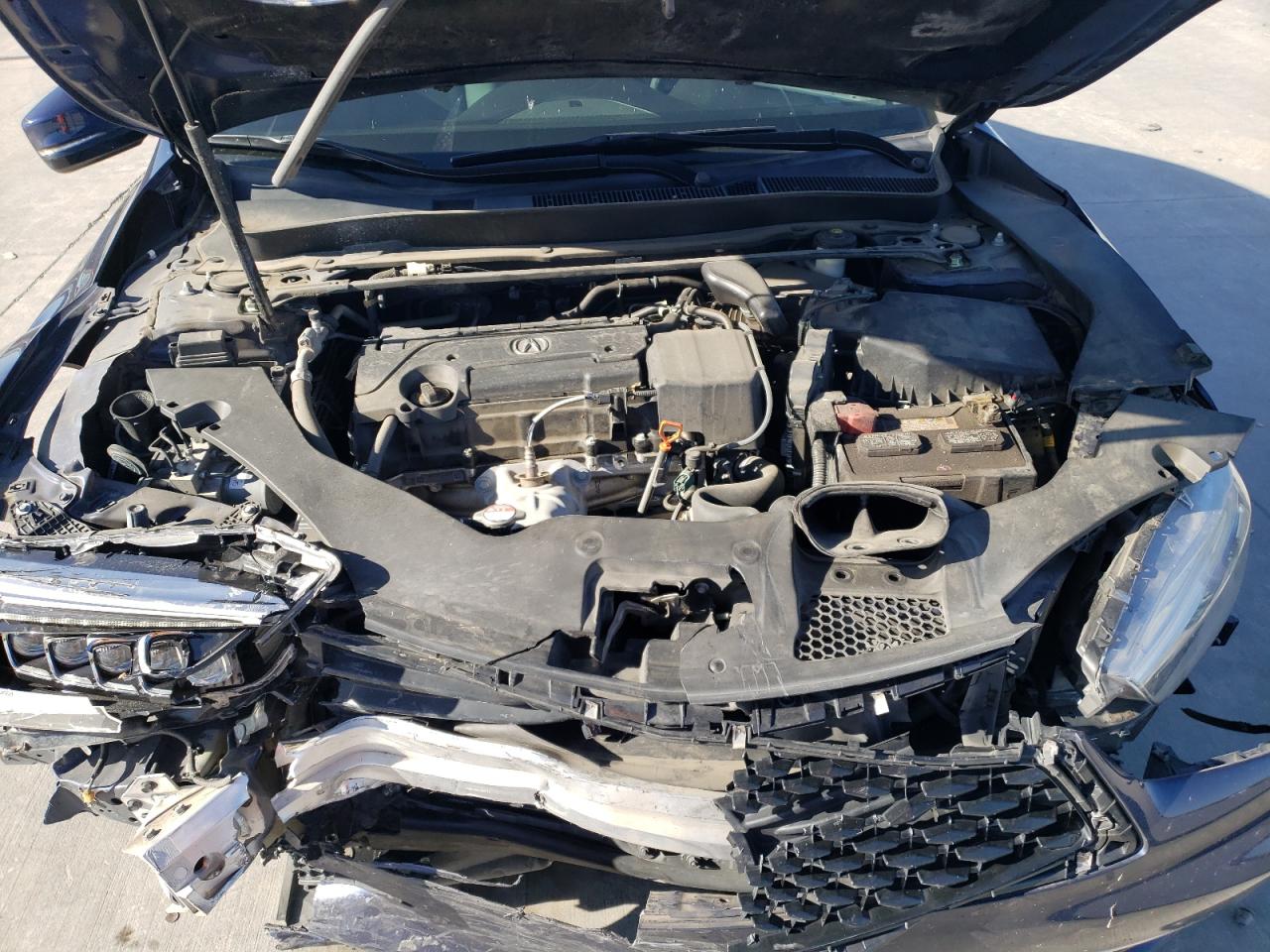 Photo 7 from auction – 2018 ACURA TLX with VIN 19UUB1F32JA008021